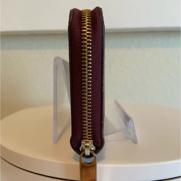 LV GUC Vernis Rouge Fauviste Zip Around Wallet - Picture 3 of 15